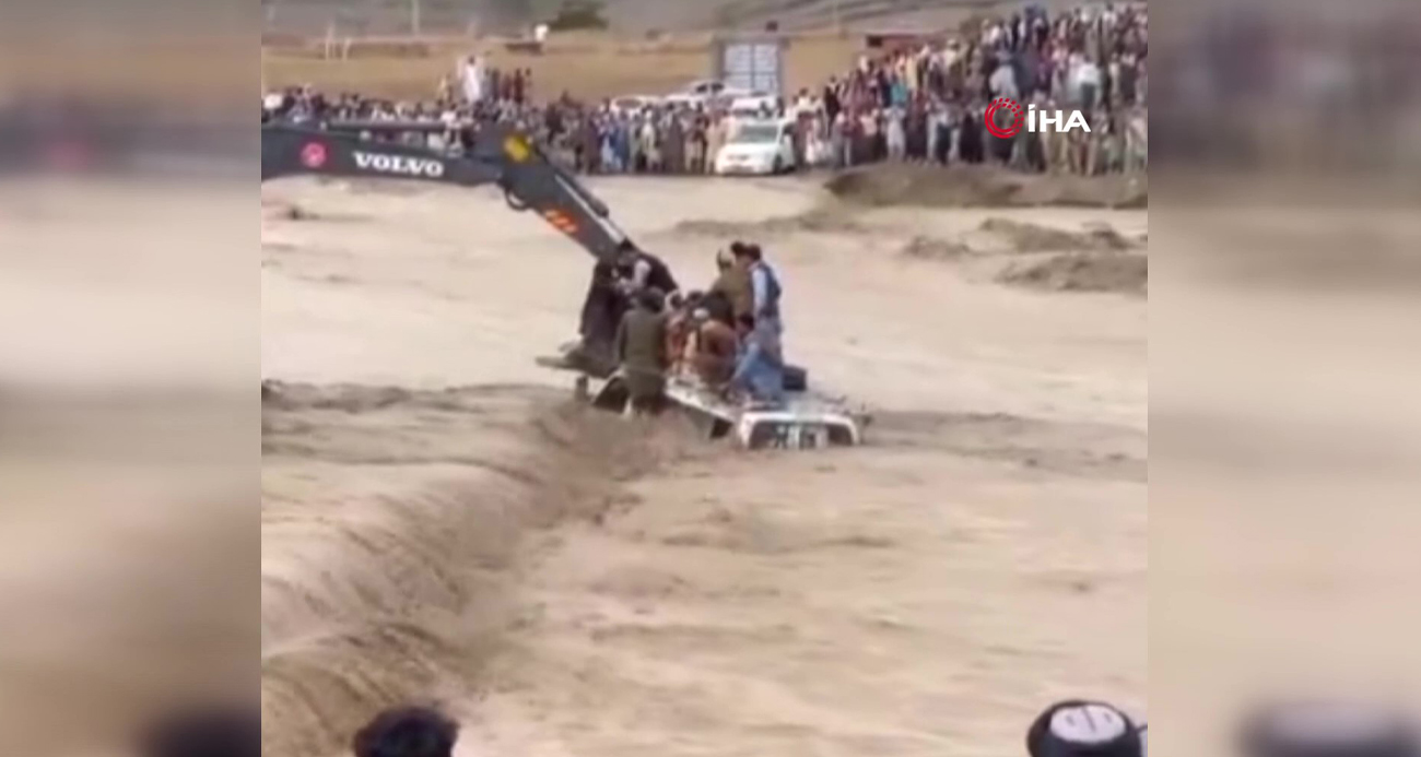 Pakistan’da Muson Yağmurları Felakete Dönüştü: 40 Kişi Hayatını Kaybetti