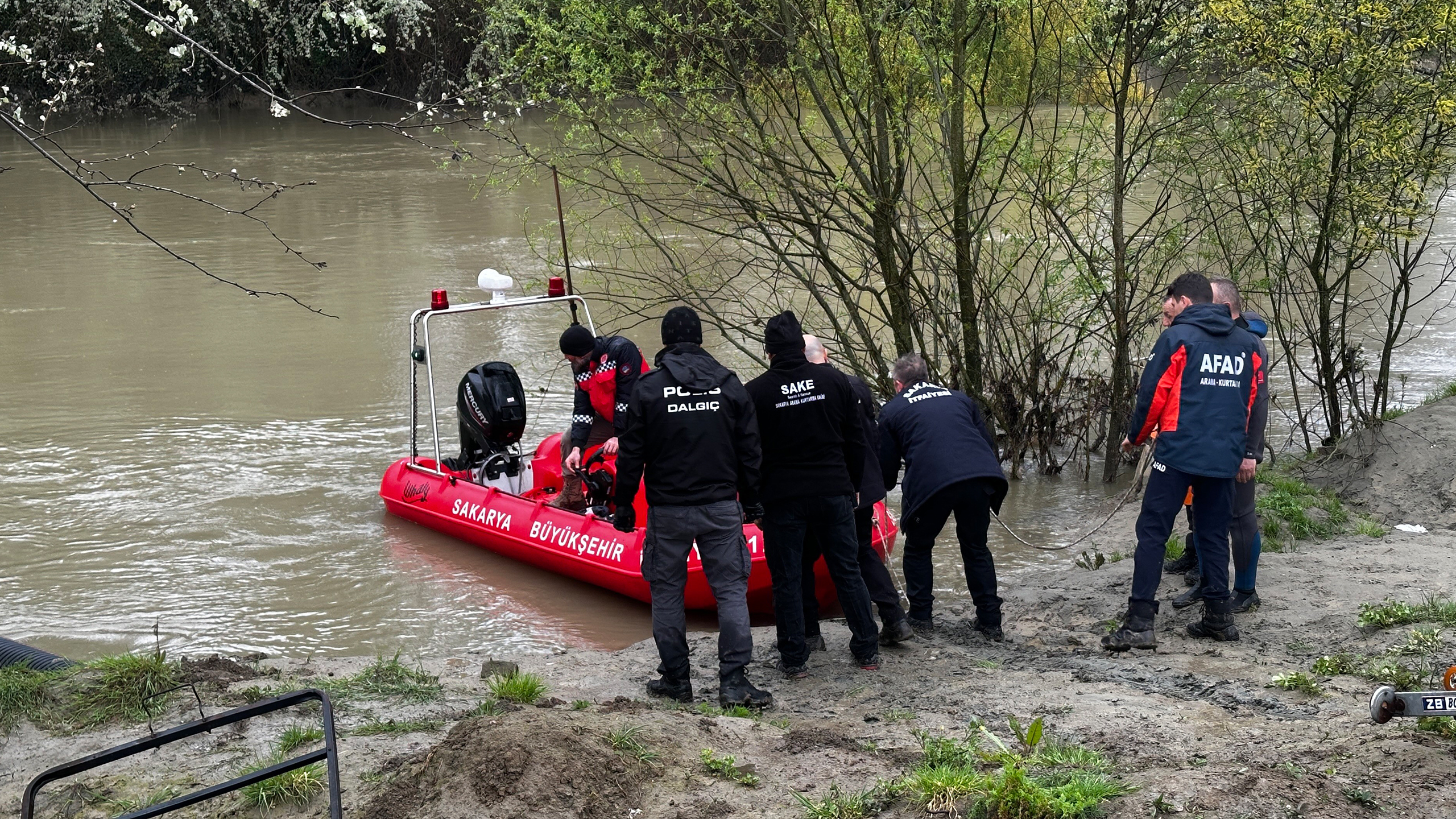 Sakarya Nehri’nde Trajik Kaza: Genç Balıkçı Akıntıya Kapıldı