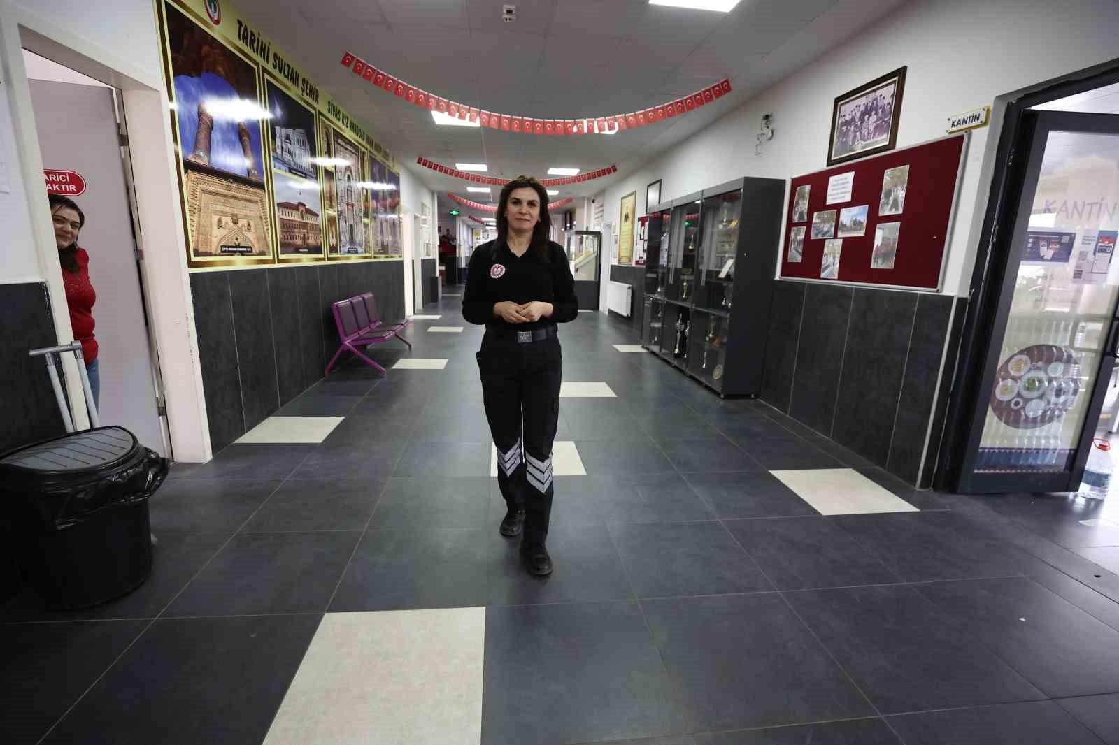 Sivas Belediyesi’nden Örnek Güvenlik Hamlesi: Okullarda Güvenlik Görevlisi Projesi