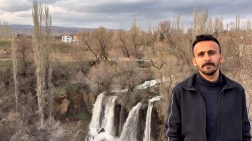 Sivas’ın Görkemli Doğa Mucizesi: Sızır Şelalesi Baharla Birlikte Göz Kamaştırıyor