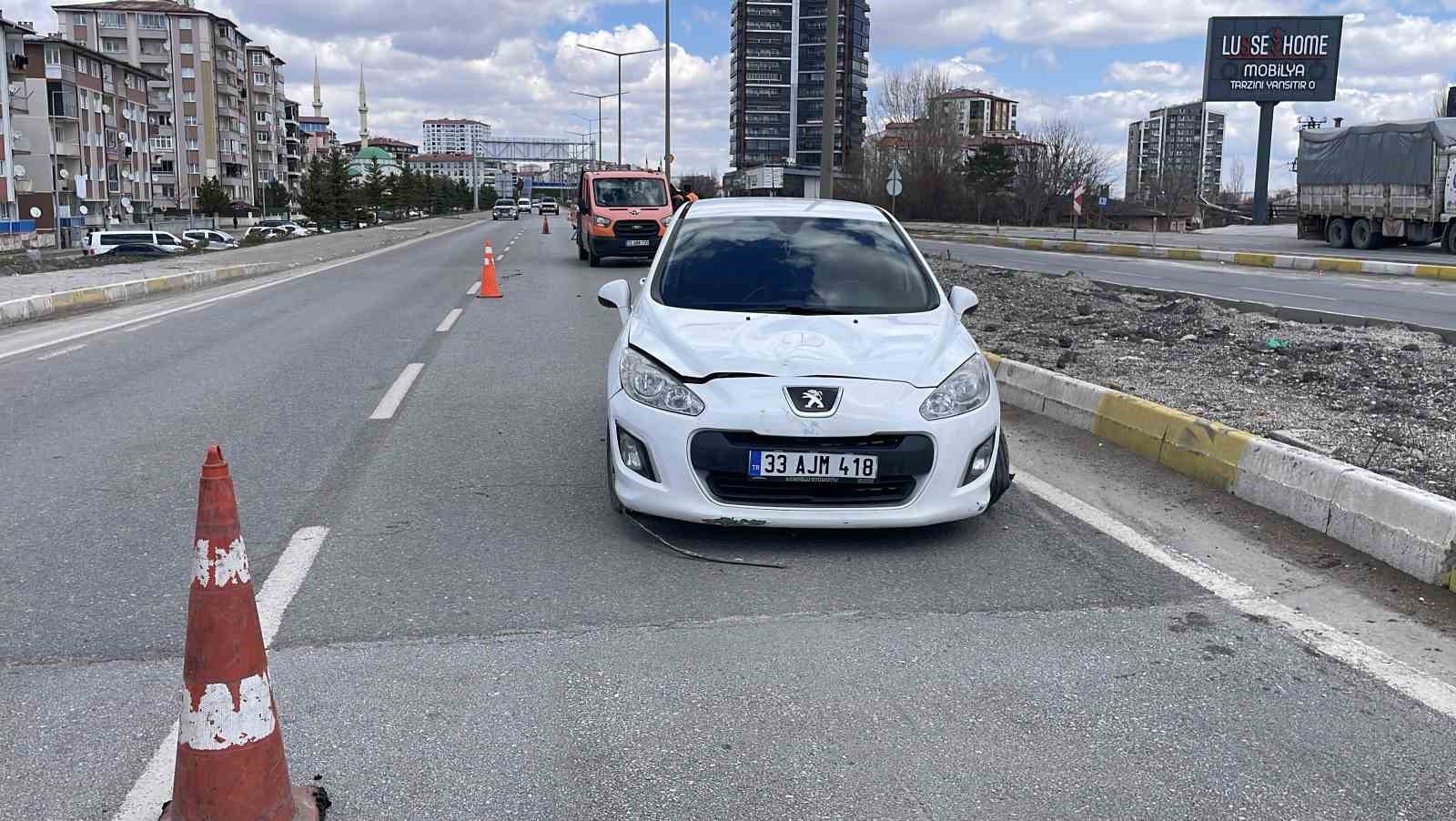 Sivas’ta Küçük Kız Yol Kazasında Ağır Yaralandı