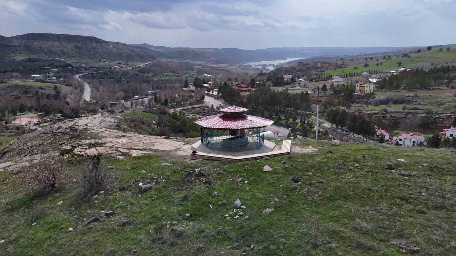 Soğuk Çermik’te Tarih ve Maneviyat: Ahmed-i Turan Gazi Türbesi