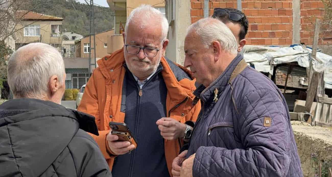 Yunan Ailesi, Atalarının Köklerini Arnavutköy’de Aradı