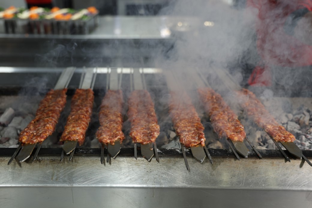 Adana kebabı ve salata ikilisi ’glutatyon’ seviyesini artırıyor