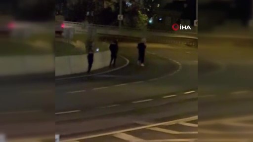 Arnavutköy’de gece vakti çevre yoluna atlayan kadın trafiği birbirine kattı