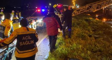 Balıkesir’de yolcu otobüsü devrildi: 3 ölü, 26 yaralı
