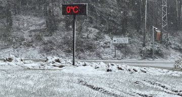 Bolu Dağı’nda mayıs ayında kar yağışı: Yollar beyaza büründü