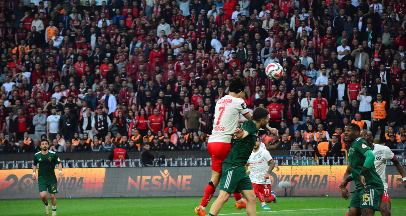 Çorum FK’dan tarihi başarı! Süper Lig’e yükselen son takım belli oldu