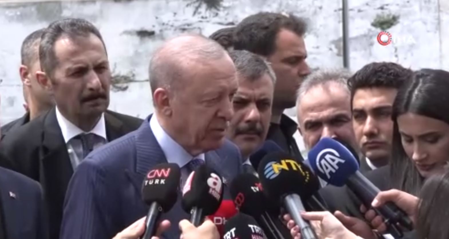 Cumhurbaşkanı Erdoğan, cuma namazını Ayasofya Camii’nde kıldı, Kur’an-ı Kerim okudu