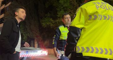 Dur ihtarına uymayan alkollü sürücünün polisi ikna çabaları sonuç vermedi
