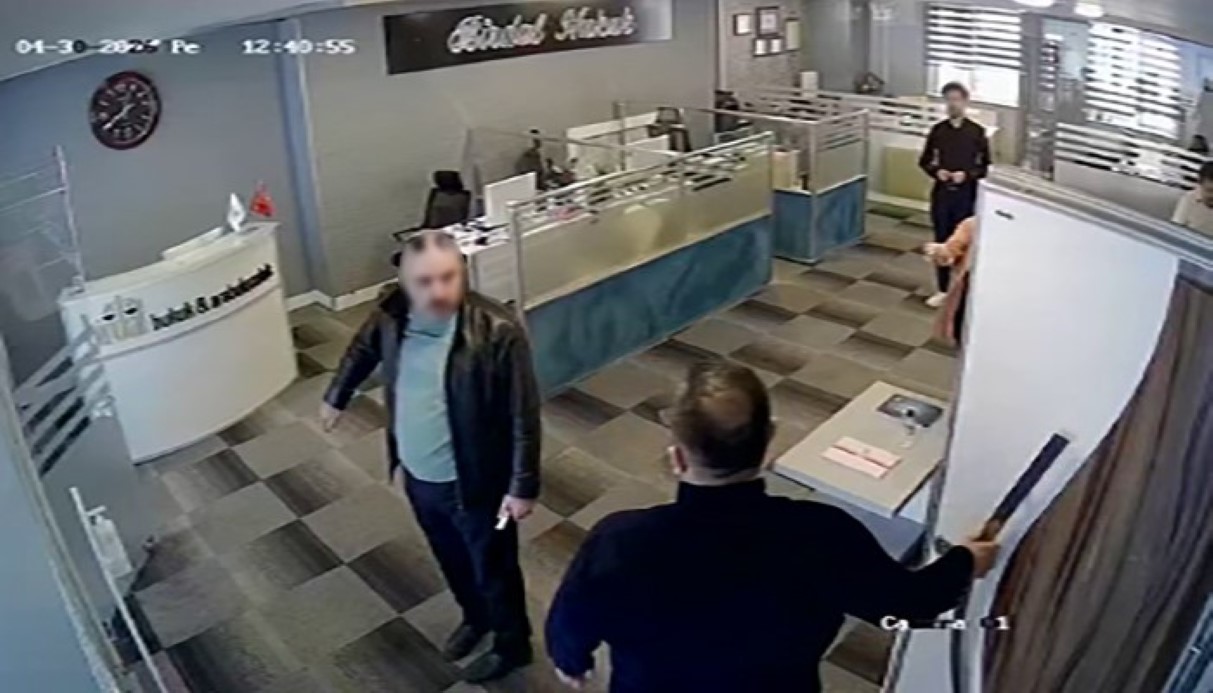 Erzurum’da avukata yapılan bıçaklı saldırının dehşet dolu anları