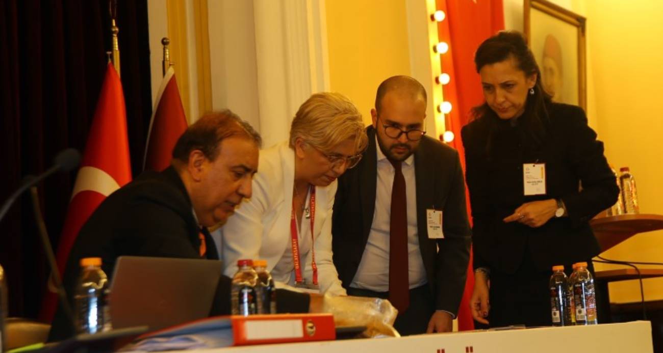 Galatasaray’da seçim günü: Oy verme işlemi başladı