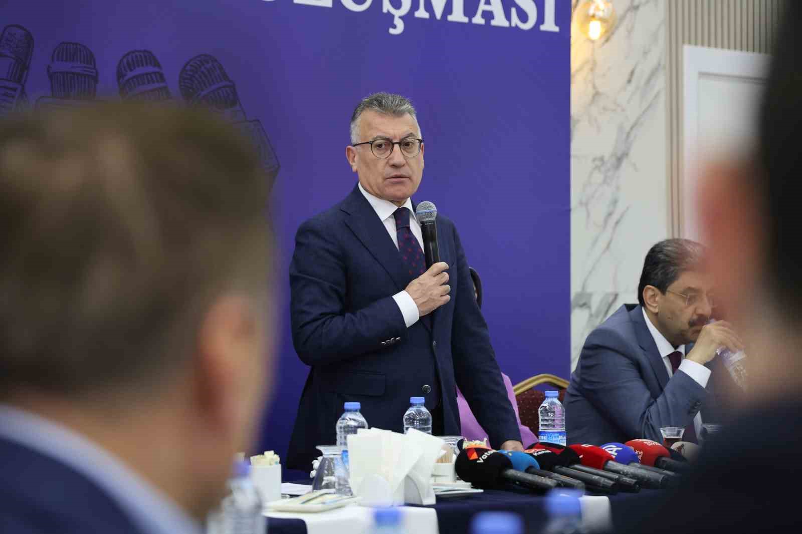 Güler, CHP’de yaşanan sürecin CHP’nin iç meselesi olduğunu söyledi