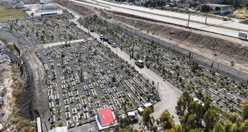 Hatay’da deprem şehitliğinde buruk Kurban Bayramı