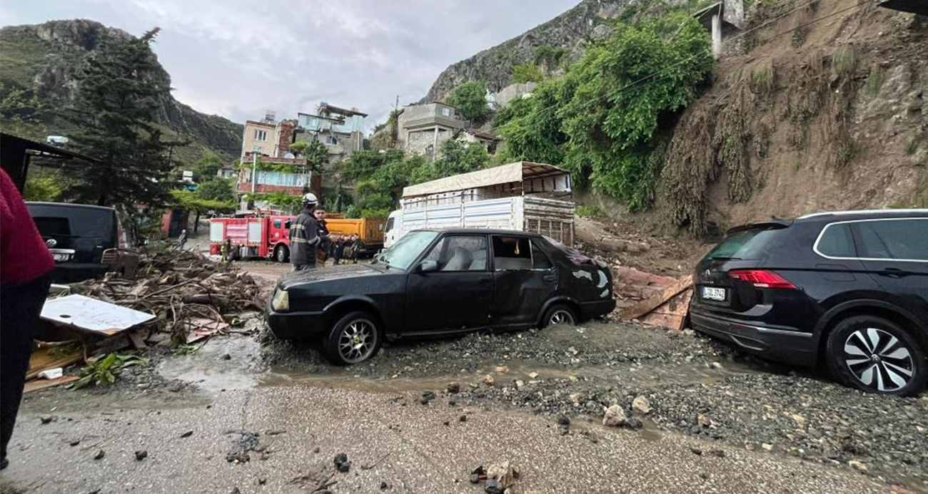 Hatay’da sağanak yağış nedeniyle müstakil ev çöktü: 1 ölü, 2 yaralı