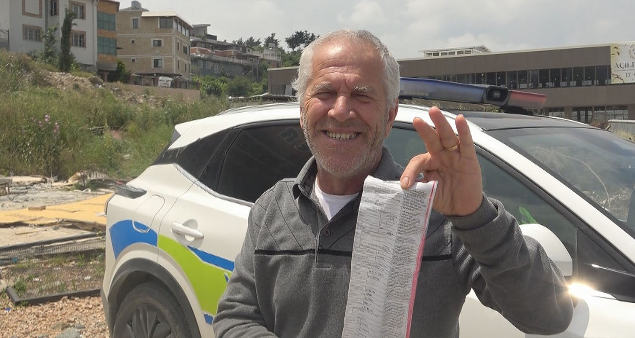İlk kez ceza yiyen sürücü 4 bin TL’lik hız cezası için polis ekiplerini tebrik etti