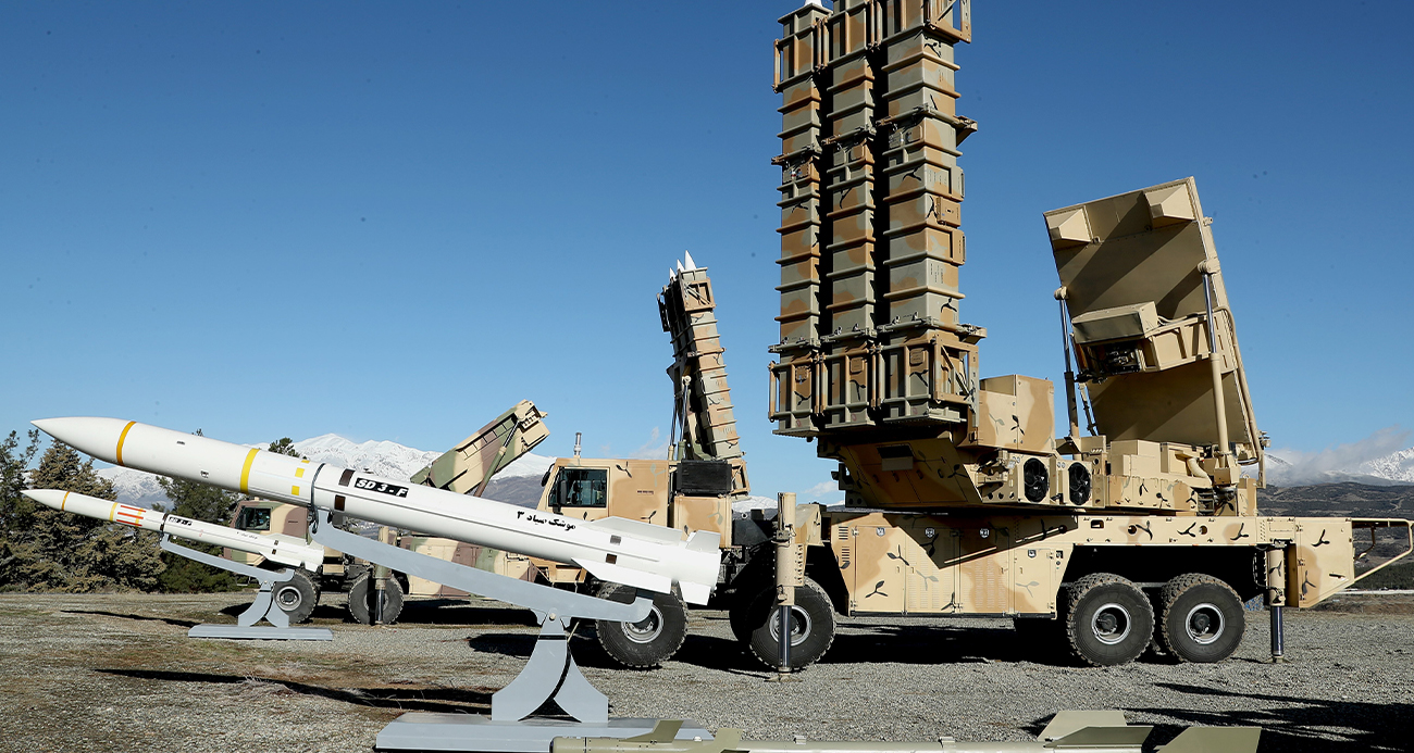 İran’dan BAE’ye dron ve füze saldırısı