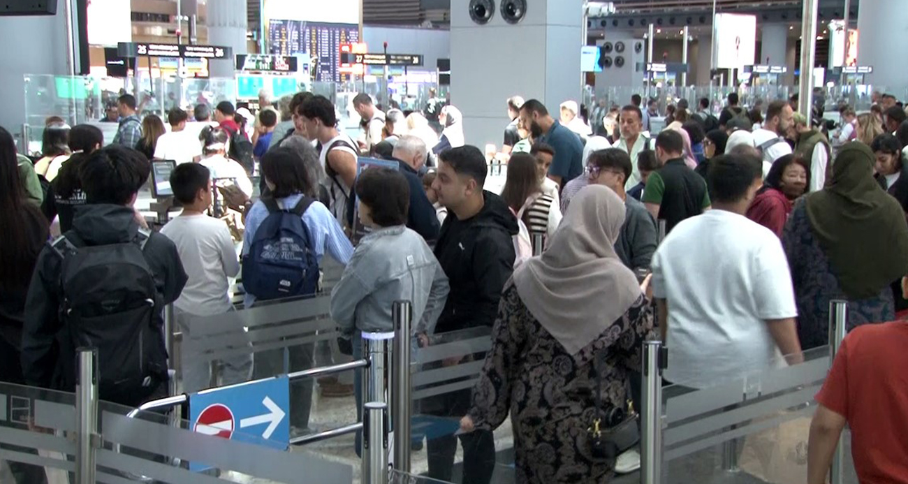 İstanbul Havalimanı’nda dönüş yoğunluğu başladı