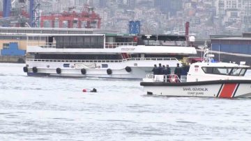 Kadıköy vapurunda kaybolan kadını arama çalışmaları devam ediyor