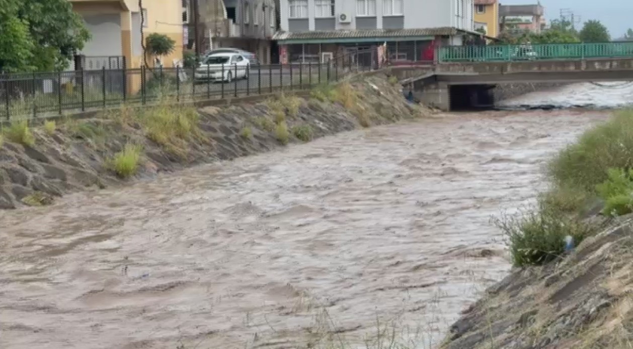 Osmaniye’de aynı gün içerisinde ikinci defa sel felaketi yaşadı