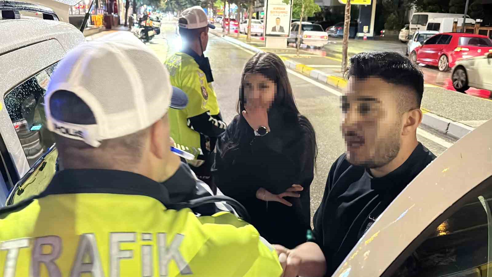 Polise önce yalvardı sonra küfürler edip kaçtı: O anlar kamerada