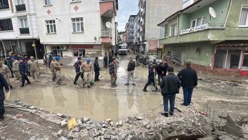 Selin vurduğu Havza’da yaralar sarılıyor: Tüm ekipler sahada