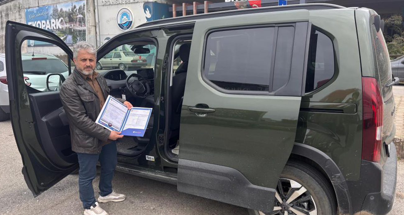 Sıfır aldığı aracı ekspertizde boyalı çıktı, yetkili servis iki farklı rapor verdi