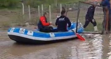 Tokat’ta evlerinde mahsur kalan vatandaşlar AFAD botları ile kurtarıldı