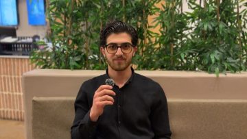 Yavru tilki yılan avladı, yediği anlar cep telefonu kamerasına yansıdı