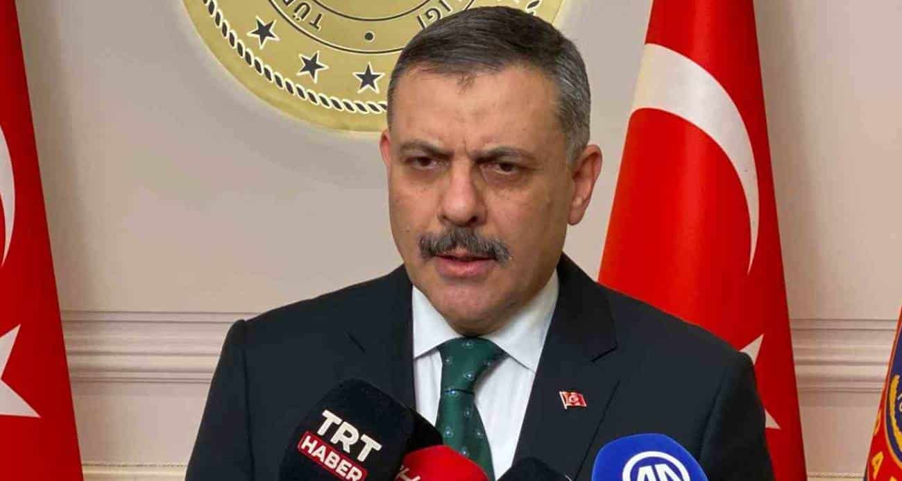 Bakan Çiftçi: “Yıl başına kadar sokak köpeklerinin hepsini barınaklara toplatacağım”