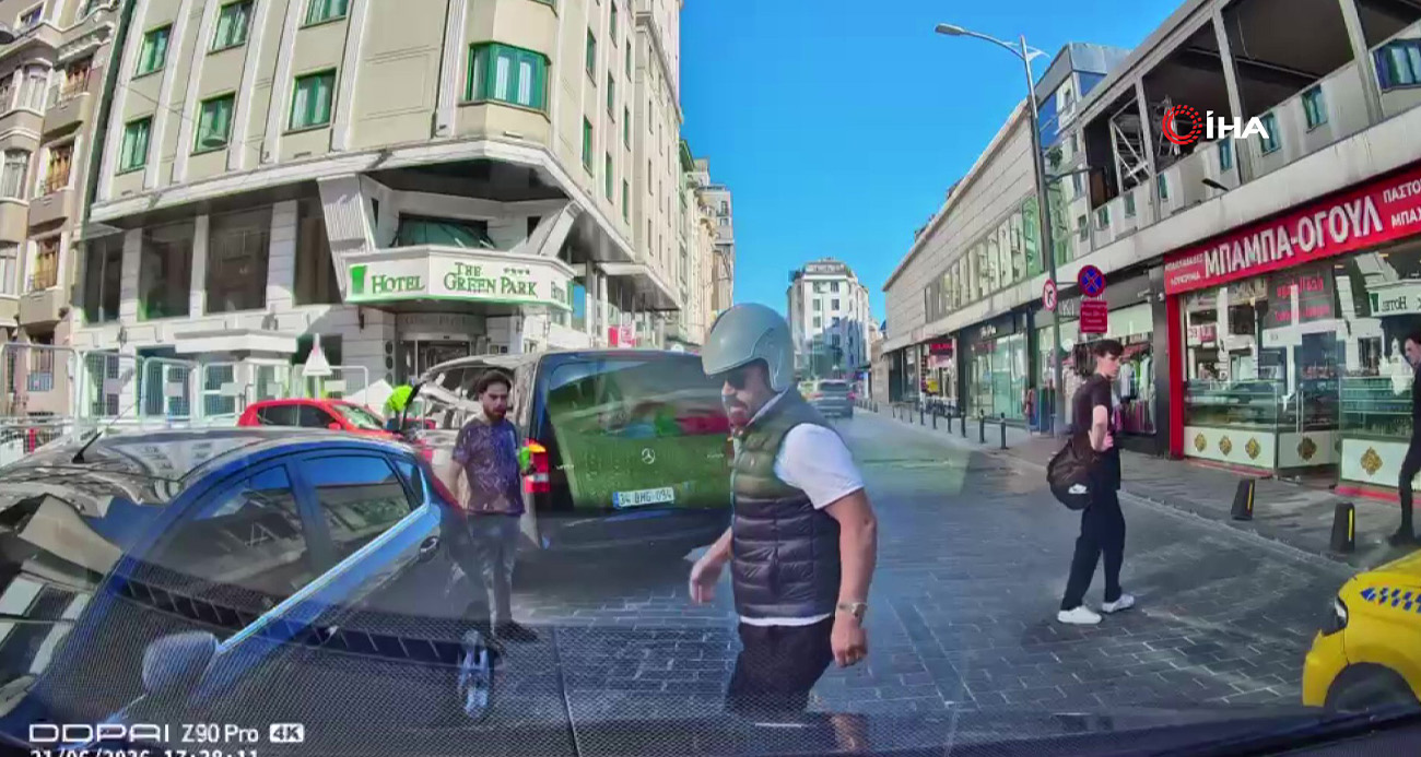 Beyoğlu’nda yol verme tartışması: “Boksörüm bak vallahi çeneni kırarım” sözleriyle tehdit etti