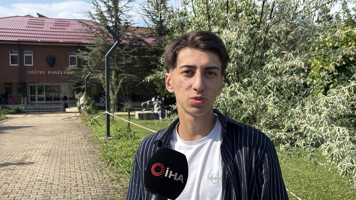 Bolu’da YKS’ye giren bir öğrenci: “Türkiye maçını izledik bütün moralimizi bozdular”