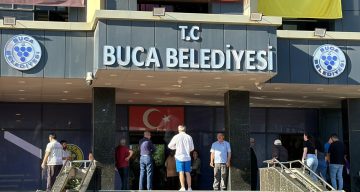 Buca Belediyesi’nde yolsuzluk operasyonu: Memurun 13 yarış atı çıktı