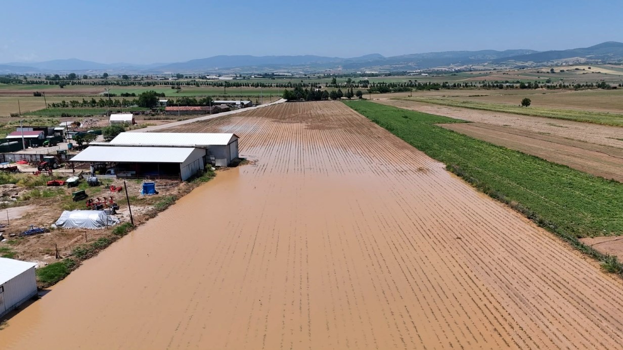 Bursa Yenişehir’de sel ve dolu felaketi