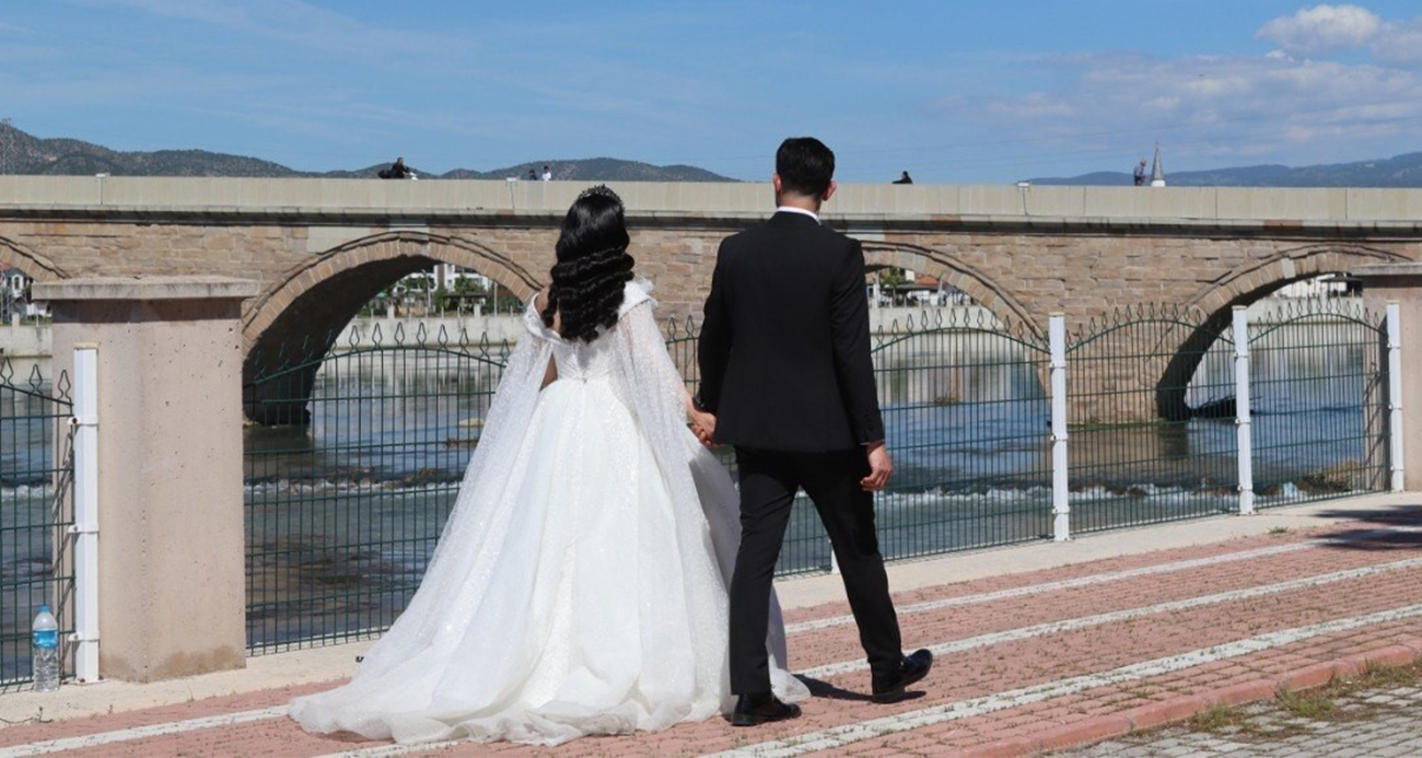 Cimrilik hem boşanma hem de tazminat sebebi