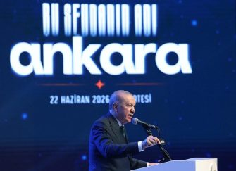 Cumhurbaşkanı Erdoğan: “Siyasi rakiplerimiz koltuk kavgası verirken biz Türkiye’yi geleceğe hazırlamanın mücadelesini veriyoruz”