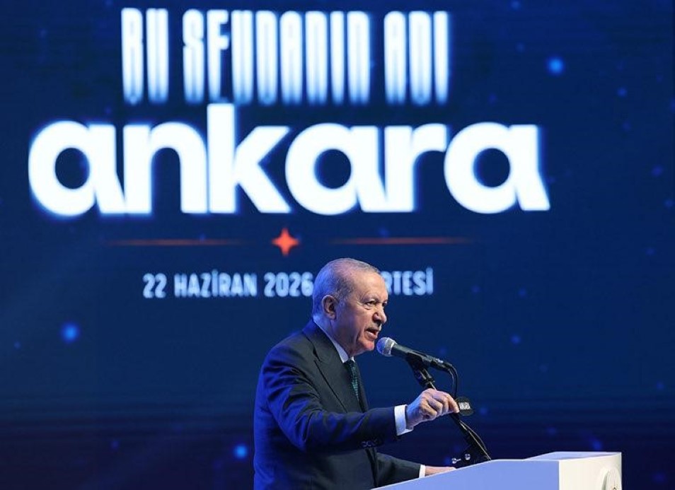 Cumhurbaşkanı Erdoğan: “Siyasi rakiplerimiz koltuk kavgası verirken biz Türkiye’yi geleceğe hazırlamanın mücadelesini veriyoruz”