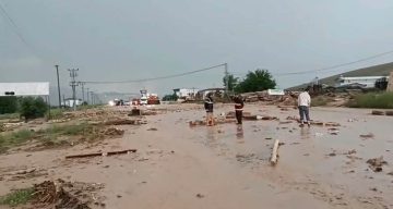 Elazığ-Tunceli yolu sel nedeniyle ulaşıma kapandı