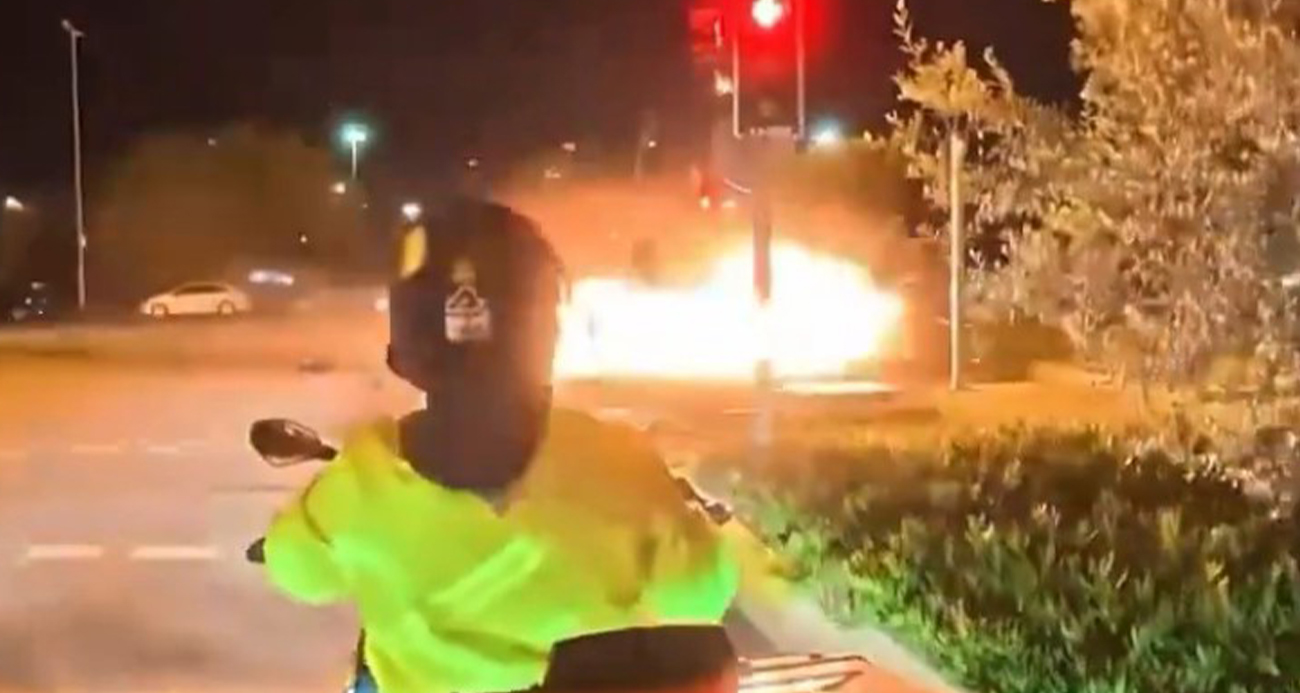 Maltepe Sahili’nde kazada otomobil alev topuna döndü: 2’si ağır 4 yaralı