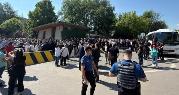 TBMM önünde Kılıçdaroğlu ve Özel destekçileri arasında gerginlik