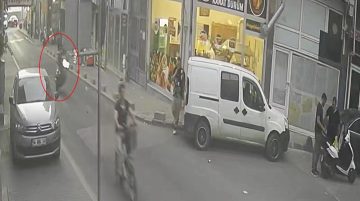 Tekirdağ’da ön teker şovu kazayla bitti, yaya ezilmekten son anda kurtuldu: Korkunç anlar kamerada