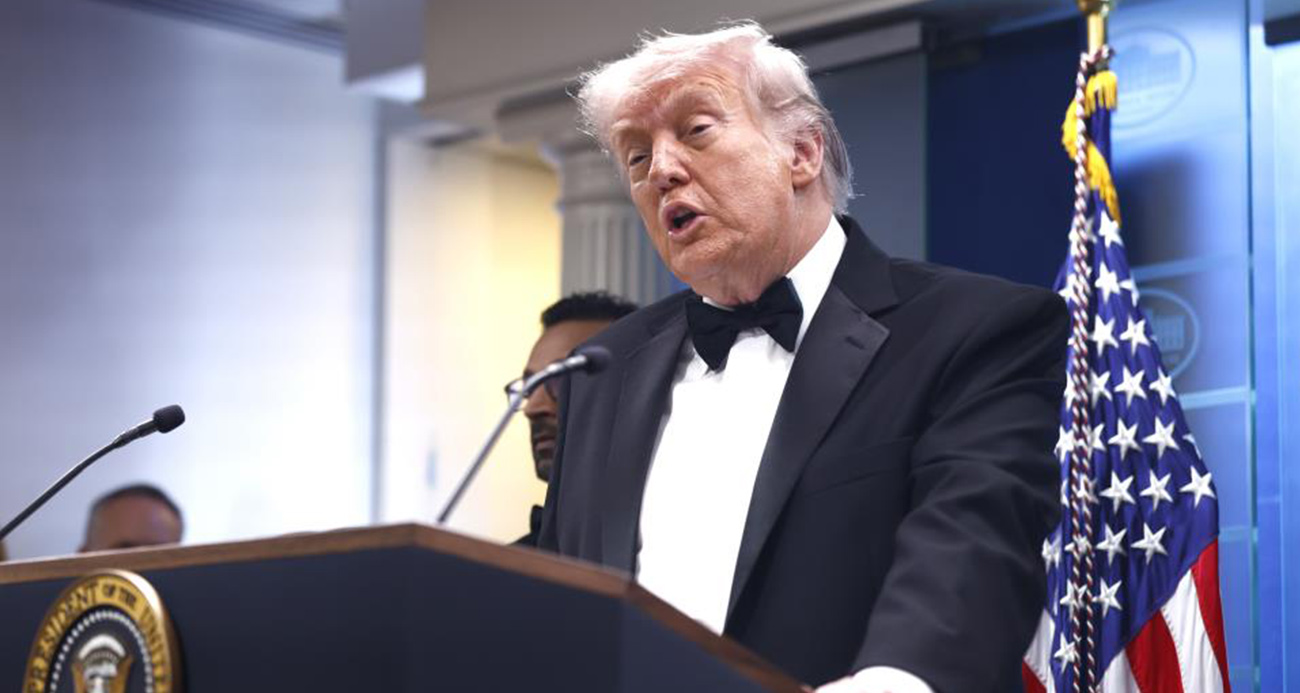 Trump: “İran ile ABD’nin birkaç gün önce görüşmeleri kestiğine dair sahte haberler gerçek değil”