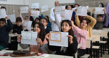 Yaklaşık 18 milyon öğrenci yarın yaz tatiline çıkacak