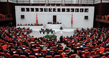 AK Parti’den çocuklara ilişkin düzenleme