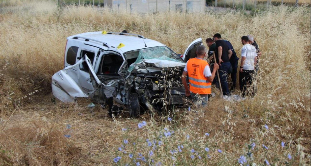 Amasya’da cenaze dönüşü aile faciası: Aynı aileden 3 kişi kazada hayatını kaybetti