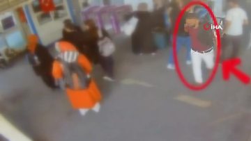 Avcılar’da metrobüste yankesicilik: Yoğunluktan yararlanarak cep telefonunu böyle çaldı