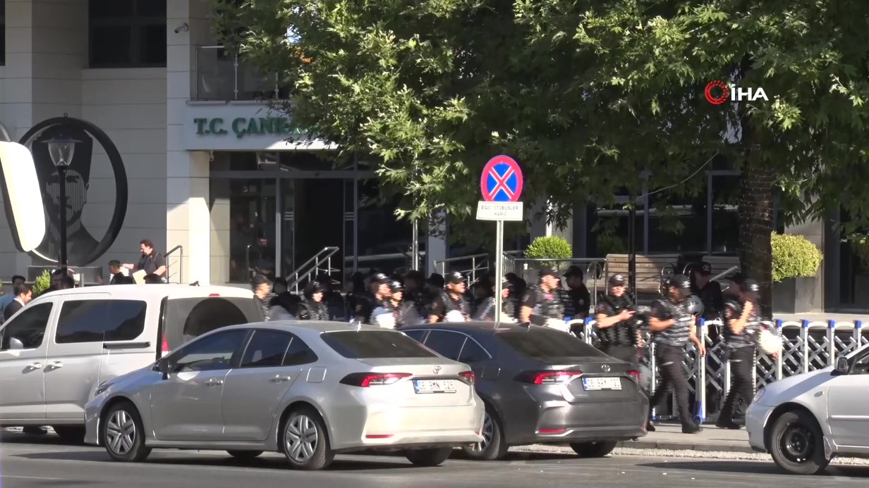 Çankaya Belediye Başkanı Güner, Esenboğa Havalimanı’nda gözaltına alındı