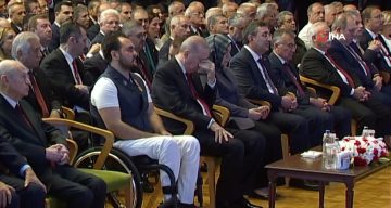 Cumhurbaşkanı Erdoğan, 15 Temmuz anma programında duygusal anlar yaşadı