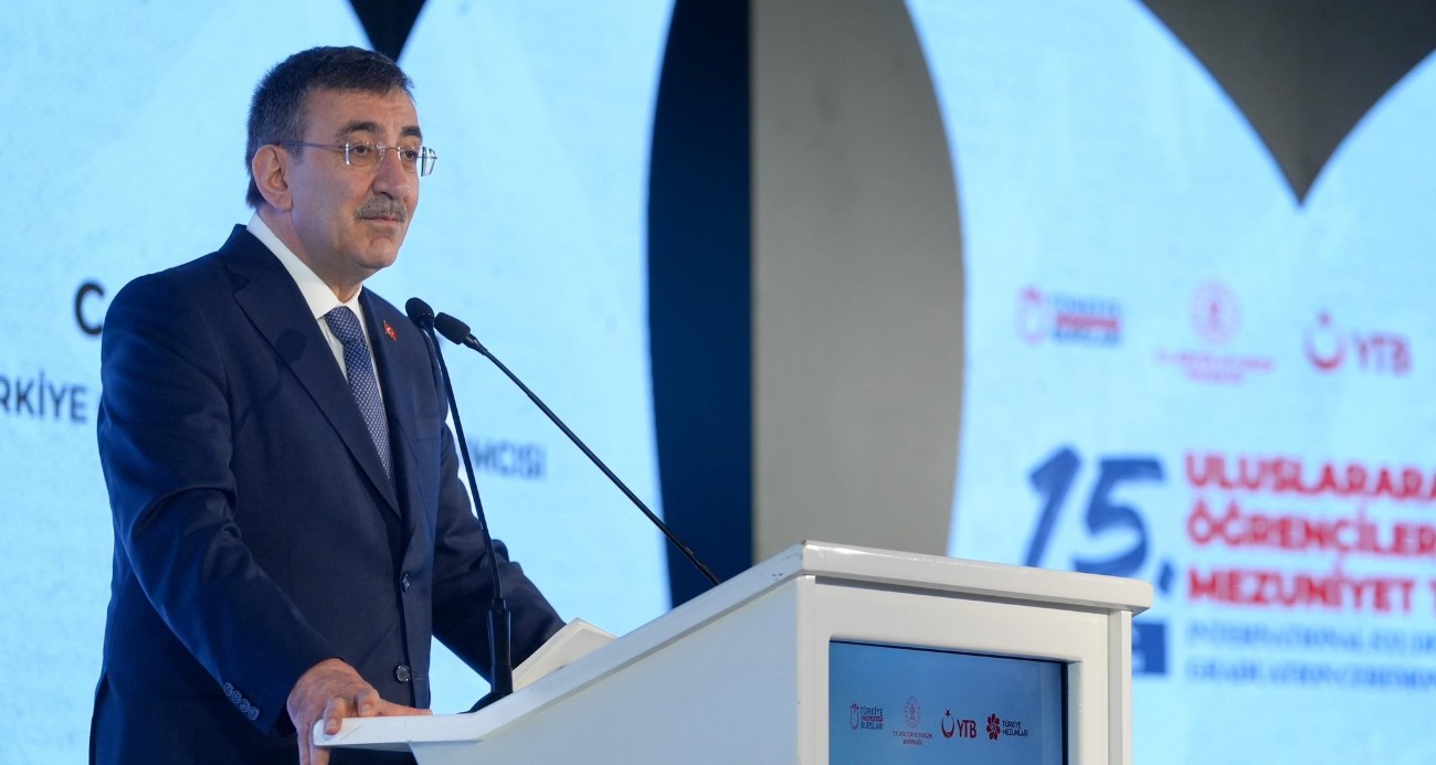 Cumhurbaşkanı Yardımcısı Yılmaz: “Yeni anayasa geniş bir mutabakatla ve Meclis’teki siyasi partilerin katkısıyla ilerlemesi gereken bir süreçtir”