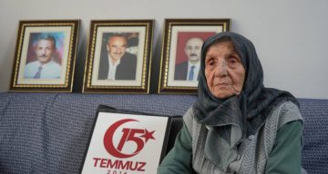 FETÖ’nün hain darbe girişiminde 2 oğlu ve damadını şehit veren 100 yaşındaki Muzaffer Gülşen’in acısı 10 yıldır dinmiyor